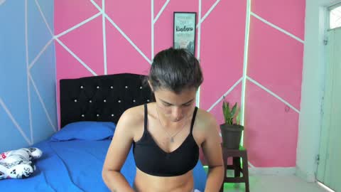 Michelle. online show from 01-11-25, 06:23