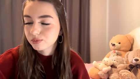 Snapshot of little_anioneta chatting on 10-10-25, 02:10 Catherine online show from 10-10-25, 02:10