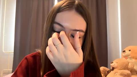Snapshot of little_anioneta chatting on 10-11-25, 02:11 Catherine online show from 10-11-25, 02:11