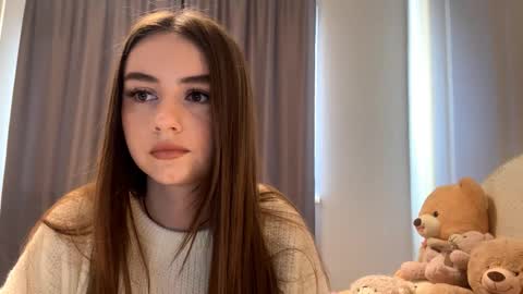 Snapshot of little_anioneta chatting on 10-18-25, 02:36 Catherine online show from 10-18-25, 02:36
