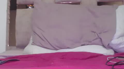 Aliciaparaisss online show from 03-24-26, 12:15