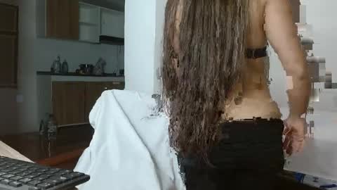 Catalina online show from 04-06-26, 11:05