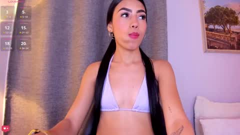 Snapshot of little_caprice_x chatting on 09-18-25, 07:49 Ana online show from 09-18-25, 07:49