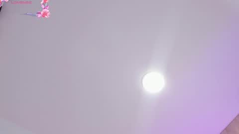 Snapshot of little_channel_ chatting on 12-15-25, 10:52 online show from 12-15-25, 10:52