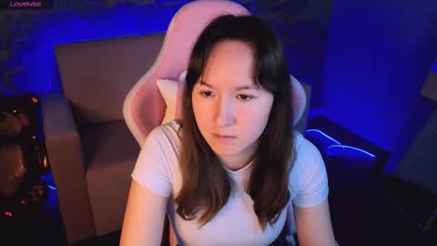 Snapshot of little_doll_meow chatting on 03-10-26, 01:43 Alexandra online show from 03-10-26, 01:43