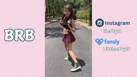 Snapshot of little_effy18_ chatting on 12-17-24, 04:34 Little Effy online show from 12-17-24, 04:34