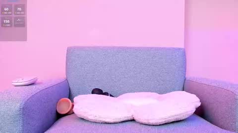 Snapshot of little_effy18_ chatting on 02-18-25, 01:43 Little Effy online show from 02-18-25, 01:43