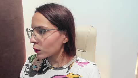 Help me reach 100 likes online show from 02-01-25, 07:02