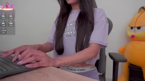 Help me reach 100 likes online show from 09-18-25, 07:16