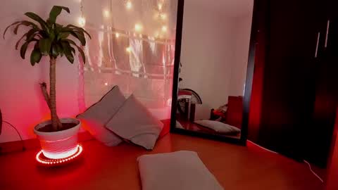 Emily online show from 12-18-24, 02:32