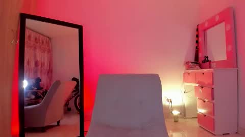 Emily online show from 09-30-25, 04:39