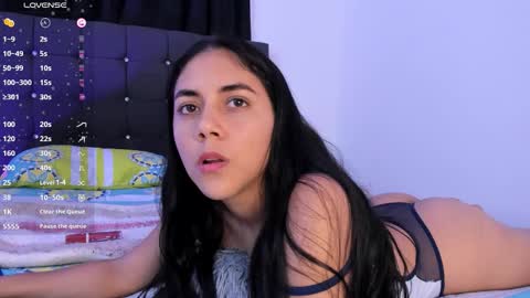 Snapshot of little_liaa chatting on 10-11-25, 12:43 NATHY online show from 10-11-25, 12:43