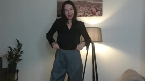 Nicole online show from 10-02-25, 07:21