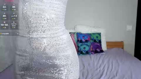 Snapshot of little_sofa99 chatting on 11-08-25, 01:50 Sonya online show from 11-08-25, 01:50