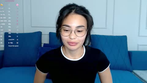 Snapshot of little_v1rgin_angel chatting on 10-14-25, 09:43 Kwan online show from 10-14-25, 09:43