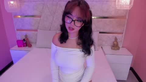 Im your little Velinda  online show from 05-02-26, 09:31