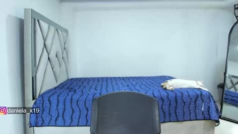 Abbie online show from 09-12-25, 12:44