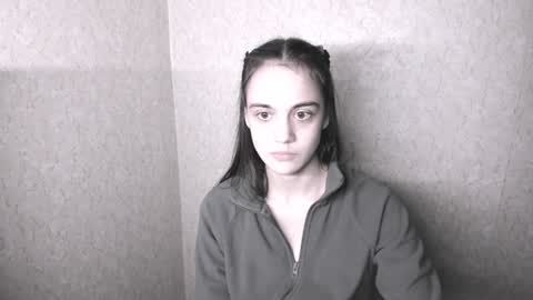 littleashleyy online show from 12-28-24, 09:30