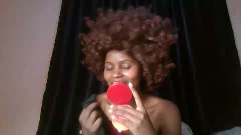 Snapshot of littlebunny2_ chatting on 02-23-26, 12:30 littlebunny2 online show from 02-23-26, 12:30