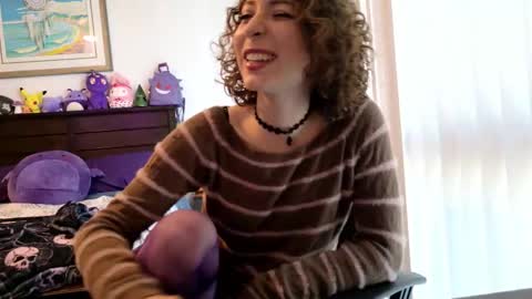 Snapshot of littledeathtrap chatting on 11-18-25, 09:08 littledeathtrap online show from 11-18-25, 09:08