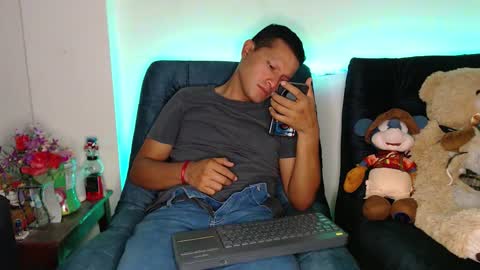 Manu online show from 02-22-26, 02:45