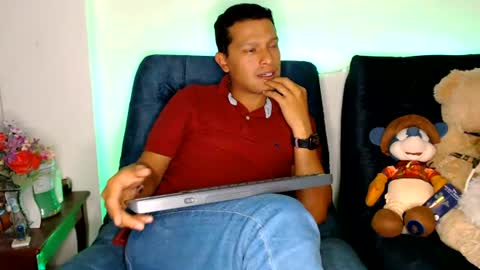 Manu online show from 06-16-26, 02:25