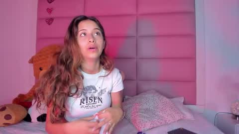 littlee_emma_ online show from 02-10-25, 03:13