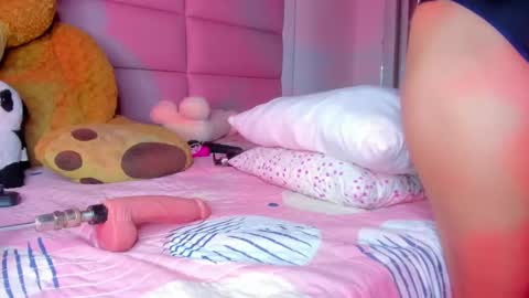 littlee_emma_ online show from 03-05-25, 04:34