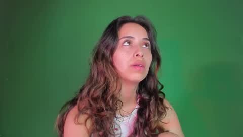 littlee_emma_ online show from 09-21-25, 03:30