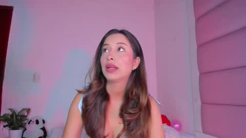 littlee_emma_ online show from 09-24-25, 04:16