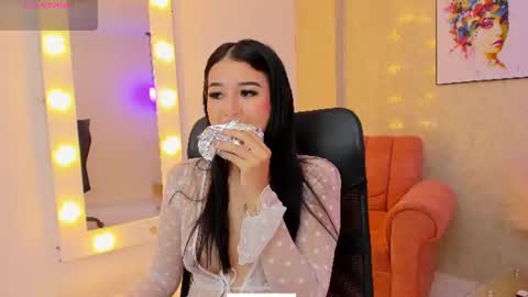 littlee_mia online show from 06-20-26, 12:19
