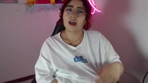 Snapshot of littlee_red chatting on 12-15-25, 08:57 Angel online show from 12-15-25, 08:57