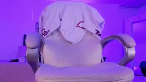 Snapshot of littlee_red chatting on 02-03-26, 02:53 Angel online show from 02-03-26, 02:53