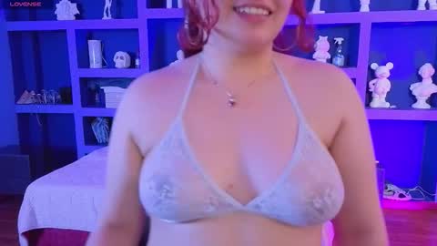 Snapshot of littlee_red chatting on 03-08-26, 02:04 Angel online show from 03-08-26, 02:04