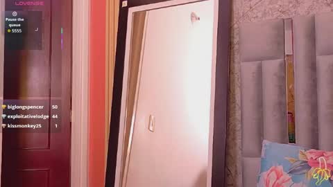 April  online show from 04-29-26, 08:04