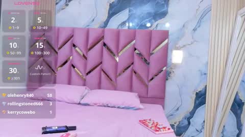 Tania  online show from 11-22-25, 07:57