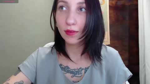 Snapshot of littlehanna1 chatting on 11-11-25, 12:21 babywillsmile online show from 11-11-25, 12:21