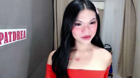 littlelace_ online show from 05-11-26, 01:22