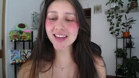 Snapshot of littlelaksmi chatting on 12-11-24, 09:01 Laksmi online show from 12-11-24, 09:01