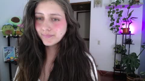 Snapshot of littlelaksmi chatting on 12-18-24, 12:21 Laksmi online show from 12-18-24, 12:21