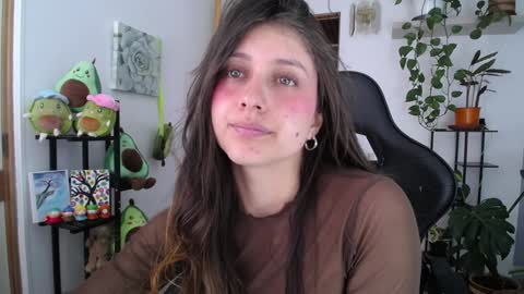 Snapshot of littlelaksmi chatting on 12-19-24, 08:44 Laksmi online show from 12-19-24, 08:44