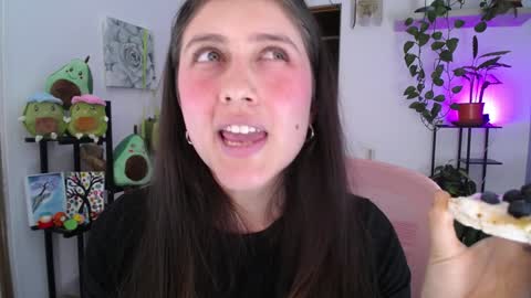 Snapshot of littlelaksmi chatting on 01-10-25, 12:17 Laksmi online show from 01-10-25, 12:17