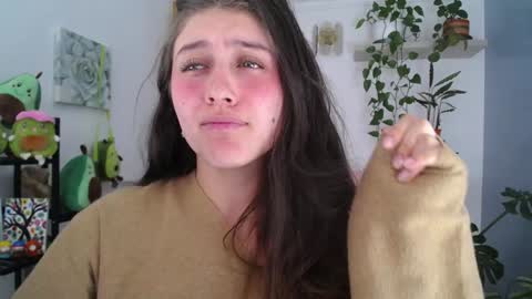 Snapshot of littlelaksmi chatting on 01-17-25, 08:33 Laksmi online show from 01-17-25, 08:33