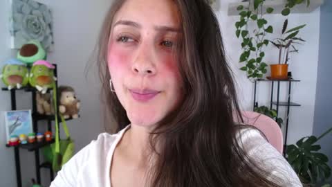 Snapshot of littlelaksmi chatting on 01-28-25, 10:45 Laksmi online show from 01-28-25, 10:45
