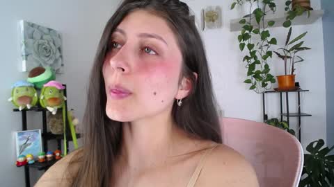 Snapshot of littlelaksmi chatting on 02-04-25, 09:10 Laksmi online show from 02-04-25, 09:10
