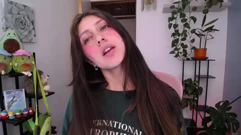 Snapshot of littlelaksmi chatting on 02-11-25, 08:42 Laksmi online show from 02-11-25, 08:42