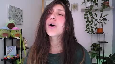 Snapshot of littlelaksmi chatting on 02-11-25, 11:44 Laksmi online show from 02-11-25, 11:44