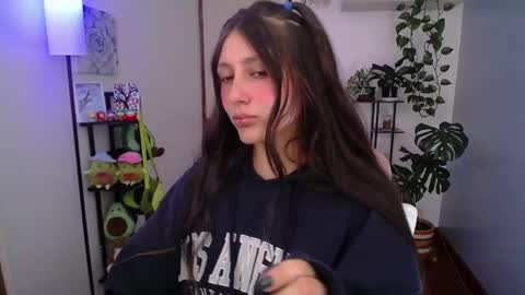 Snapshot of littlelaksmi chatting on 09-08-25, 09:14 Laksmi online show from 09-08-25, 09:14