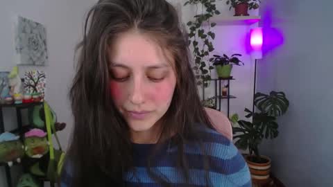 Snapshot of littlelaksmi chatting on 09-15-25, 09:15 Laksmi online show from 09-15-25, 09:15