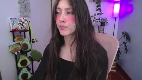 Snapshot of littlelaksmi chatting on 12-16-25, 09:53 Laksmi online show from 12-16-25, 09:53